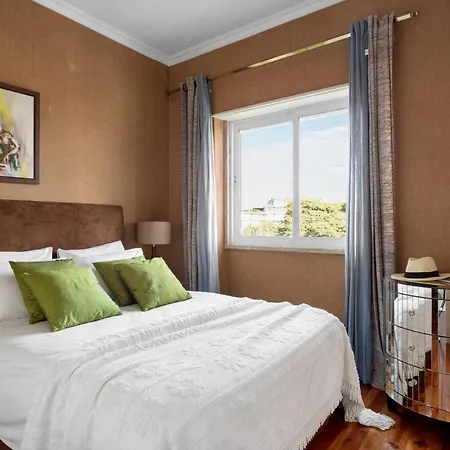 Altido Exquisite 2-br In Monte Daire